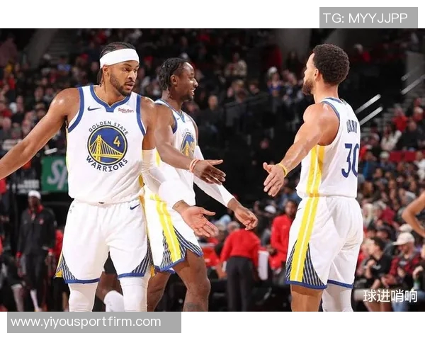 库明加在恢复期间如何融入球队节奏库里分享他的平衡之道 库明加在恢复期间如何融入球队节奏库里分享他的平衡之道