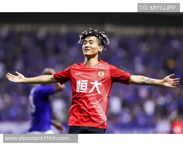 伊尔迪兹本赛季状态火热俱乐部与国家队合力贡献八球